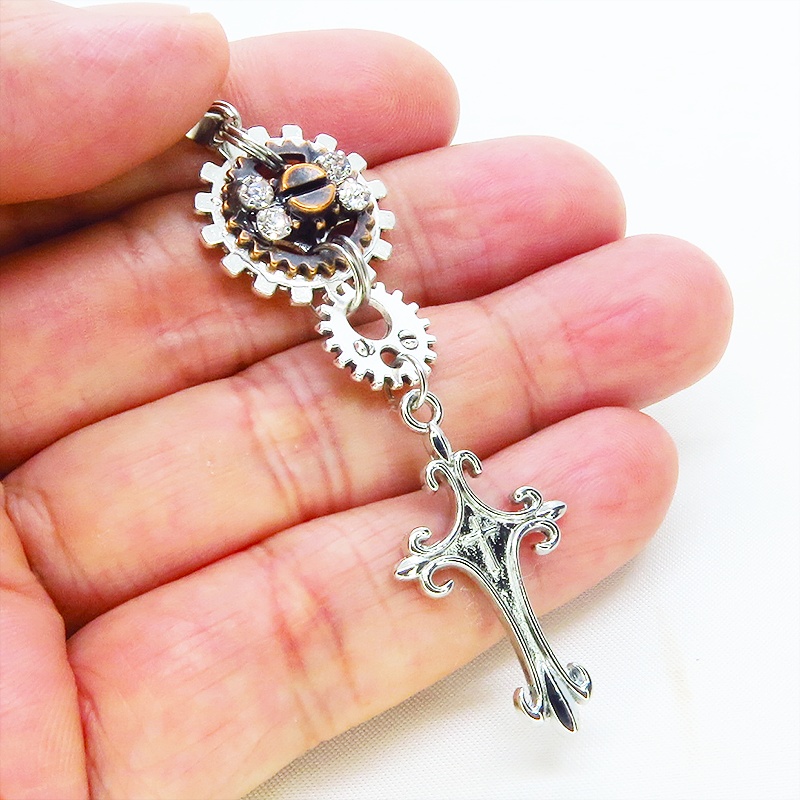 アンティークシルバー ロザリオと歯車を組合せたスマートなスチームパンク風ネックレス ラインストーン 長さ調整可