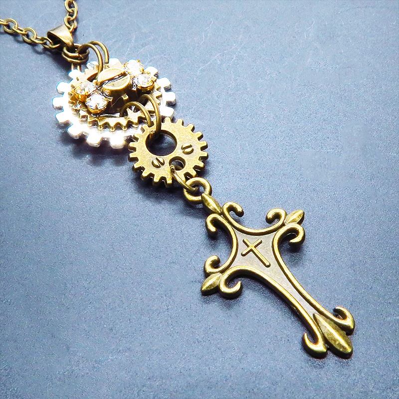 アンティークゴールド ロザリオと歯車を組合せたスマートなスチームパンク風ネックレス ラインストーン 長さ調整可