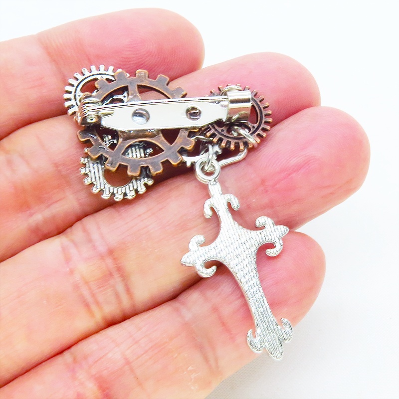アンティークシルバー ロザリオと歯車を組合せたスチームパンク風ブローチ バッジ ラインストーン