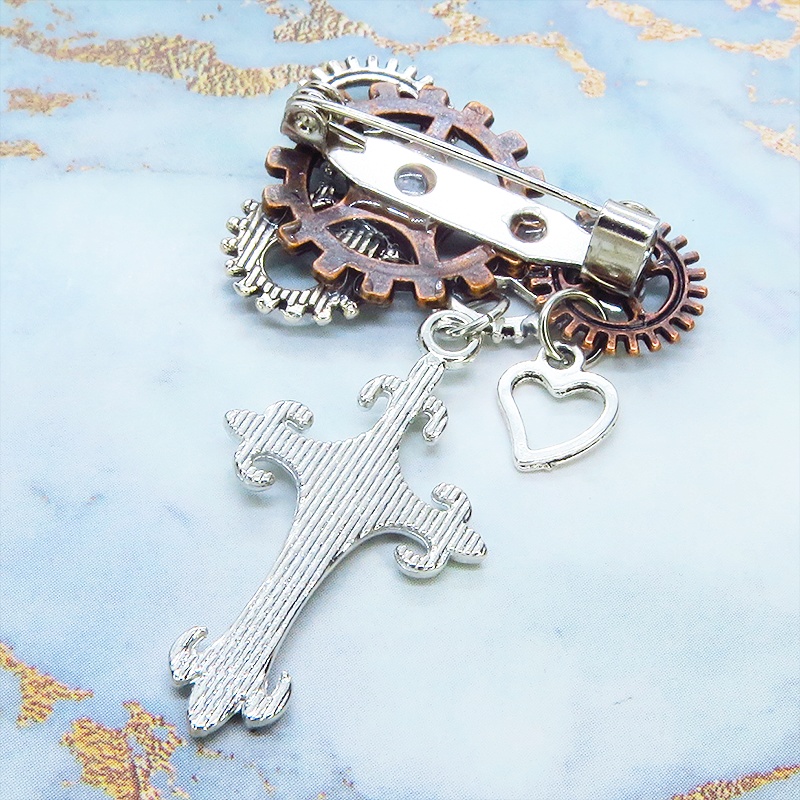 アンティークシルバー ロザリオと歯車を組合せたスチームパンク風ブローチ バッジ ラインストーン