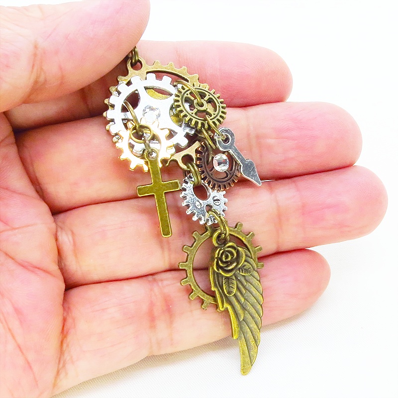 アンティークゴールド 歯車と翼を組合せたスチームパンク風キーホルダー バッグチャーム 金具変更可