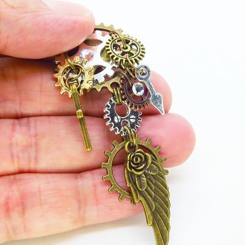 アンティークゴールド 歯車と翼を組合せたスチームパンク風キーホルダー バッグチャーム 金具変更可