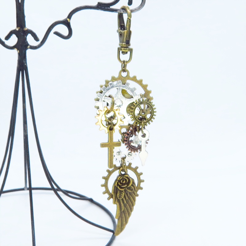 アンティークゴールド 歯車と翼を組合せたスチームパンク風キーホルダー バッグチャーム 金具変更可