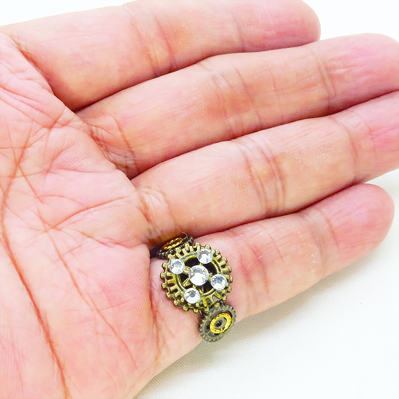 アンティクゴールドリング ラインストーンを散りばめた歯車のスチームパンク風リング 指輪 フリーサイズ