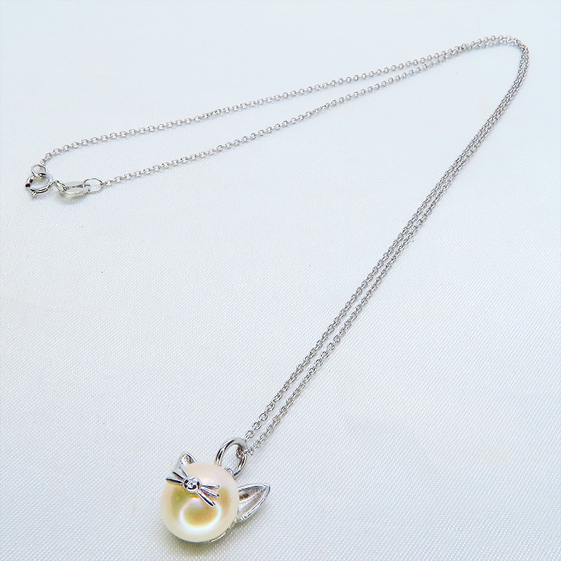 シルバー925 ひげつき猫耳パールのペンダント型ネックレス 淡水パール(コーラルピンク)アジャスター可