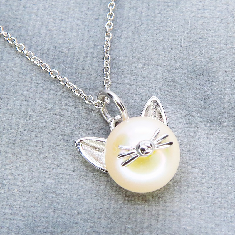 シルバー925 ひげつき猫耳パールのペンダント型ネックレス 淡水パール(コーラルピンク)アジャスター可