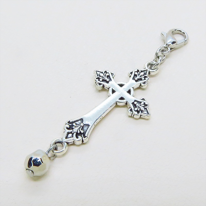 マスク・スマホチャーム アンティークシルバー ゴシック調デザインのクロス(十字架)とメタルビーズチャーム 金具変更可