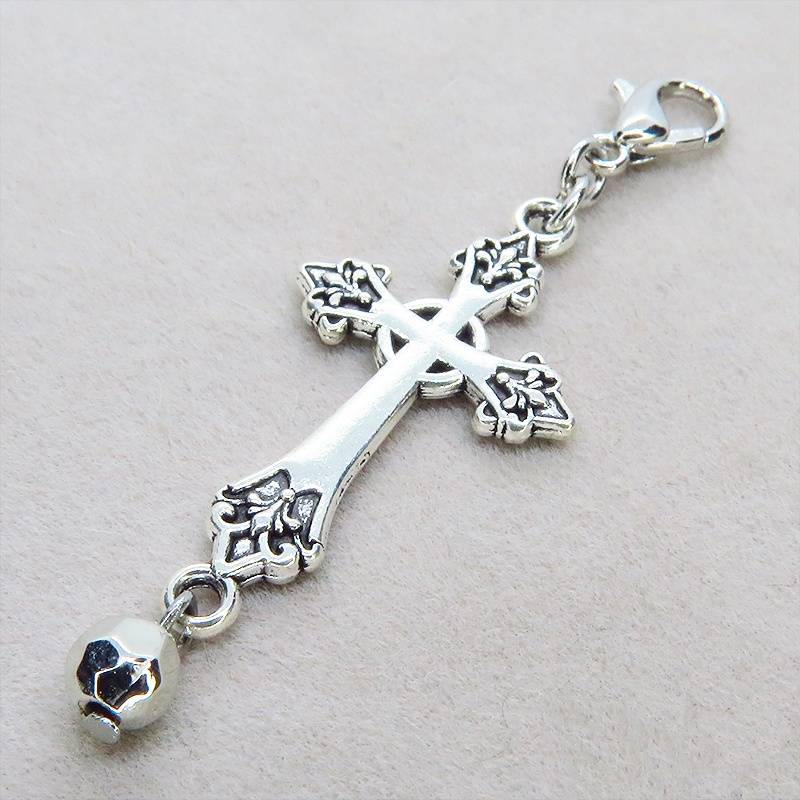 マスク・スマホチャーム アンティークシルバー ゴシック調デザインのクロス(十字架)とメタルビーズチャーム 金具変更可