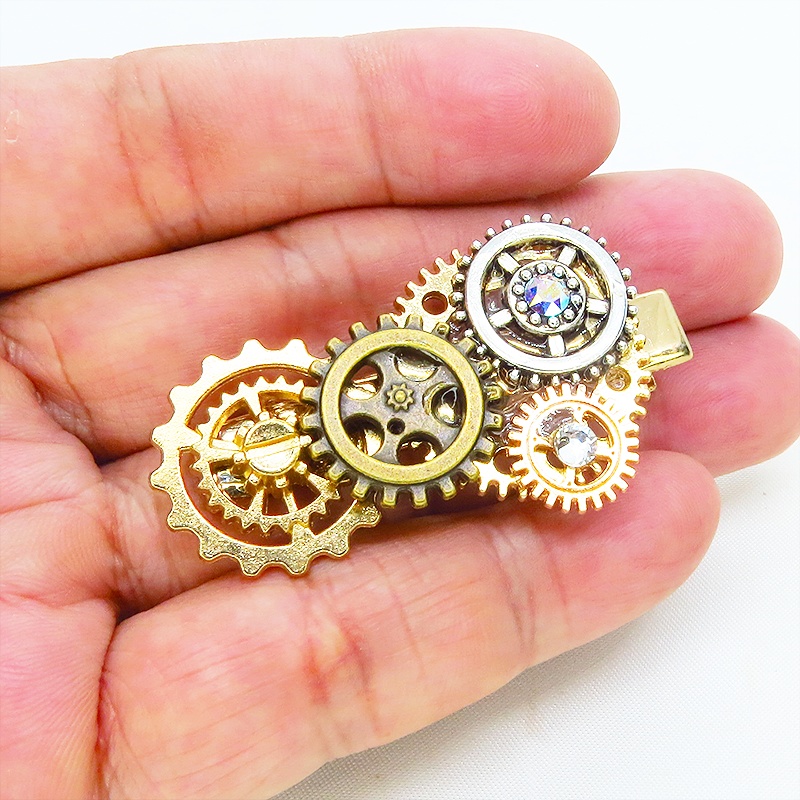 ゴールドカラー 歯車を組合せたスチームパンク風ヘアクリップ 髪飾り レジン