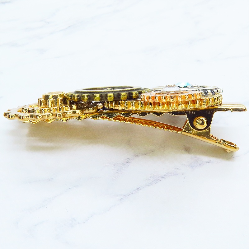 ゴールドカラー 歯車を組合せたスチームパンク風ヘアクリップ 髪飾り レジン