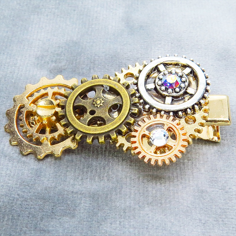 ゴールドカラー 歯車を組合せたスチームパンク風ヘアクリップ 髪飾り レジン