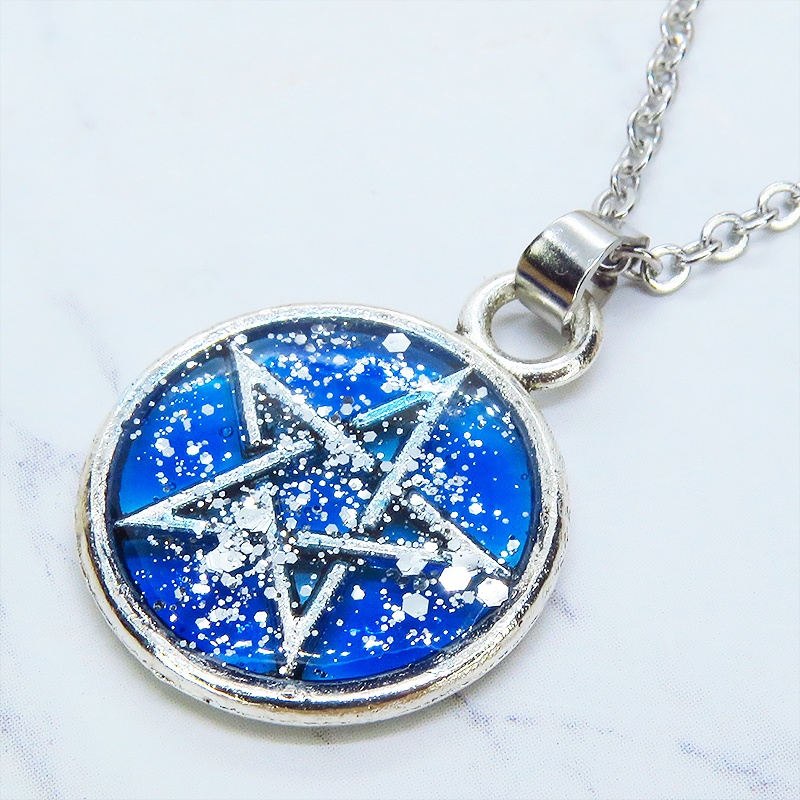 アンティークシルバー ブルーレジンペンタグラム ペンダントネックレス レジン 長さ調整可