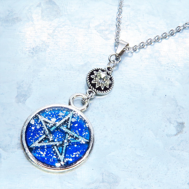 アンティークシルバー ブルーレジンペンタグラム ペンダントネックレス レジン ラインストーン 長さ調整可
