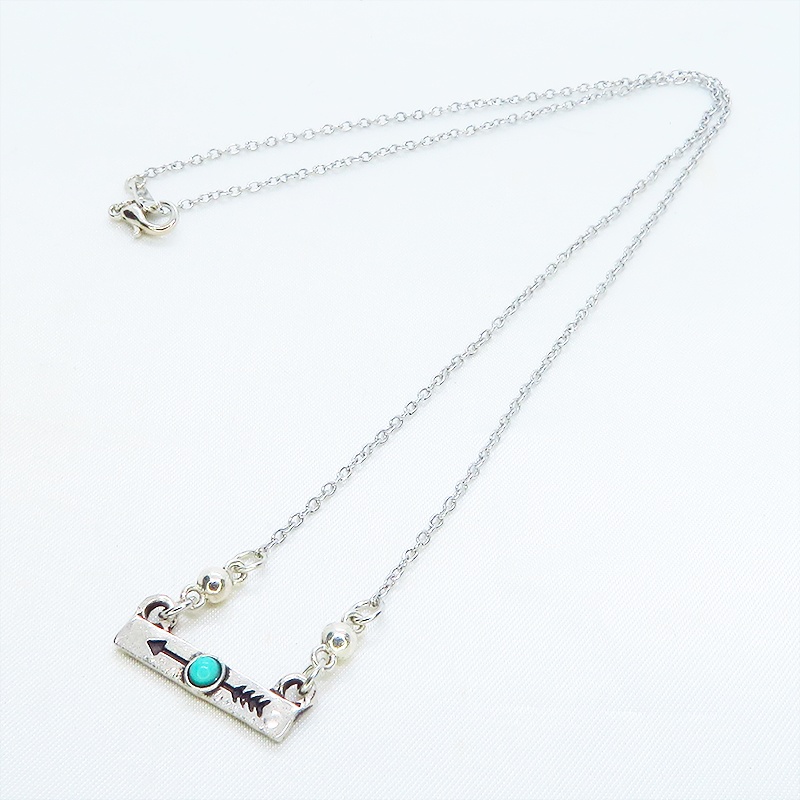 アンティークシルバー 矢の刻印プレートのワンポイントネックレス 長さ調整可 アジャスター可