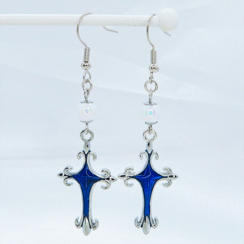 アンティークシルバー ゴシック調ブルーロザリオとホワイトビーズを組合せたピアス ブルーレジン サージカル可