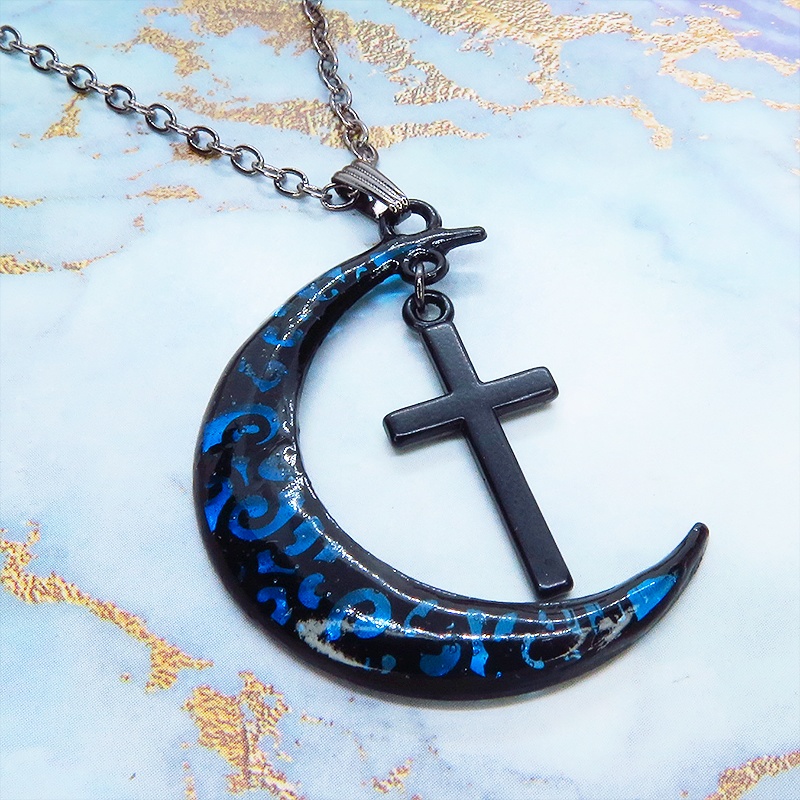 ゴシック調ブルーブラックムーンネックレス ロザリオ ブラック(ガンメタル)チェーン 長さ調整可