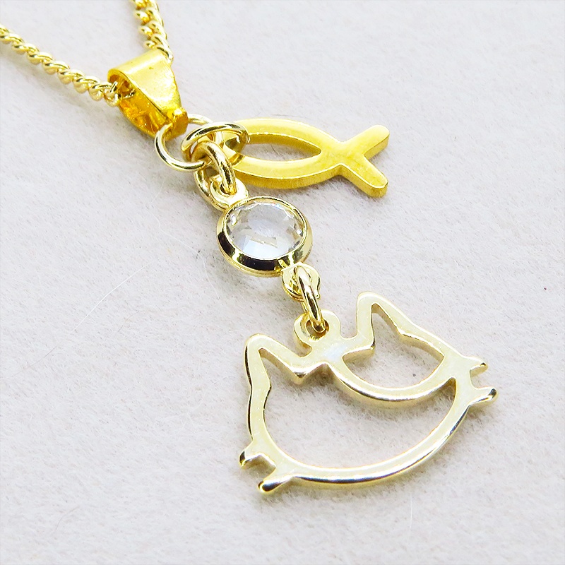 ゴールドカラー 三毛猫フェイスとラインストーンを組合せたコンパクトなネックレス 長さ調整可 ステンレス可