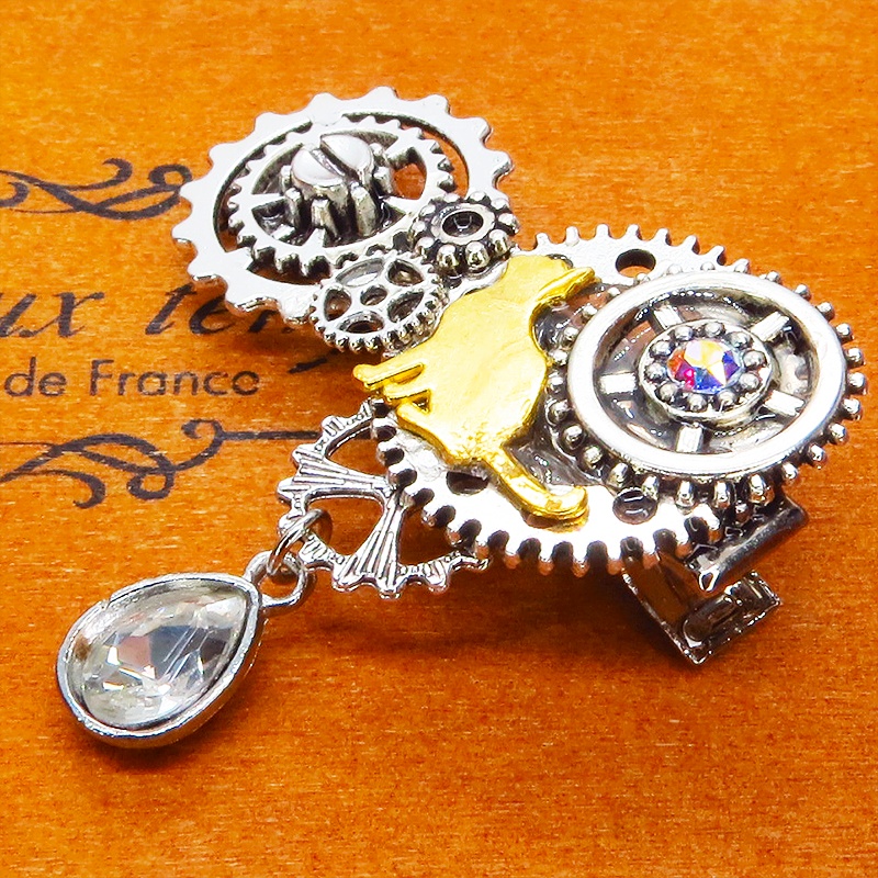 アンティークシルバー ゴールドカラーの猫と歯車を組合せたスチームパンク風ヘアクリップ 髪飾り レジン ラインストーン
