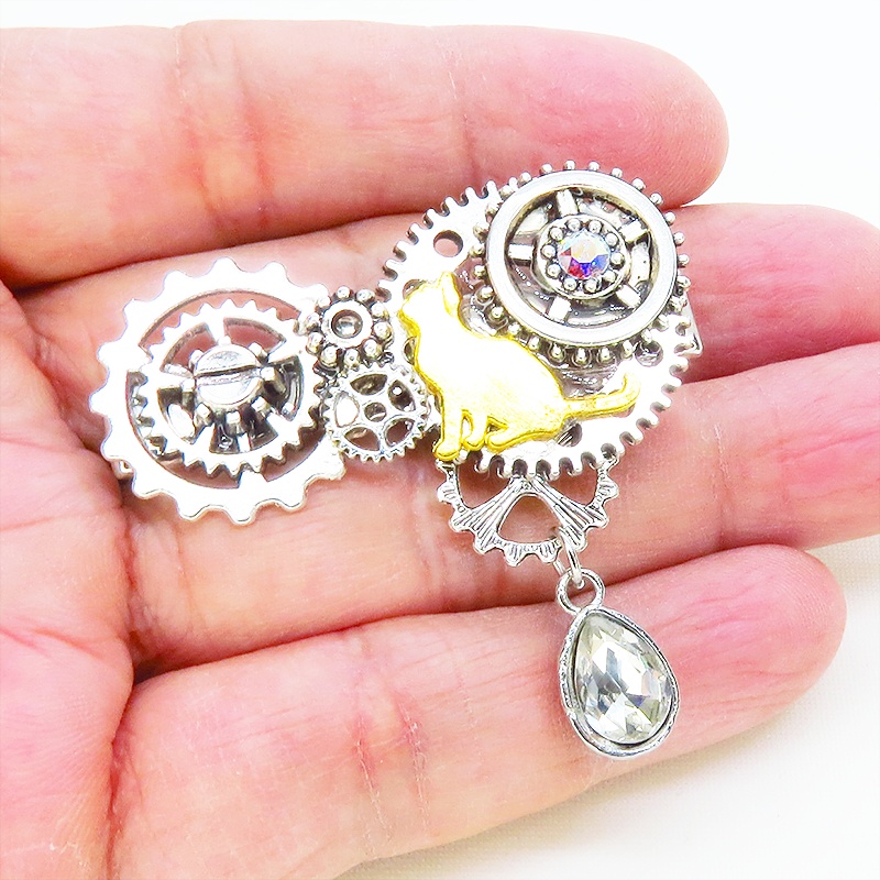 アンティークシルバー ゴールドカラーの猫と歯車を組合せたスチームパンク風ヘアクリップ 髪飾り レジン ラインストーン