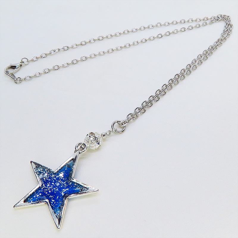 シルバーカラー ブルースターペンダントネックレス メタルビーズ レジン 長さ調整可 アジャスター可