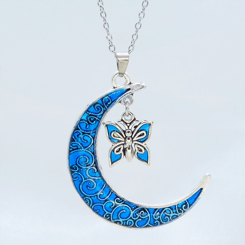 アンティークシルバー ブルームーンネックレス 三日月と蝶のペンダントネックレス レジン 長さ調整可