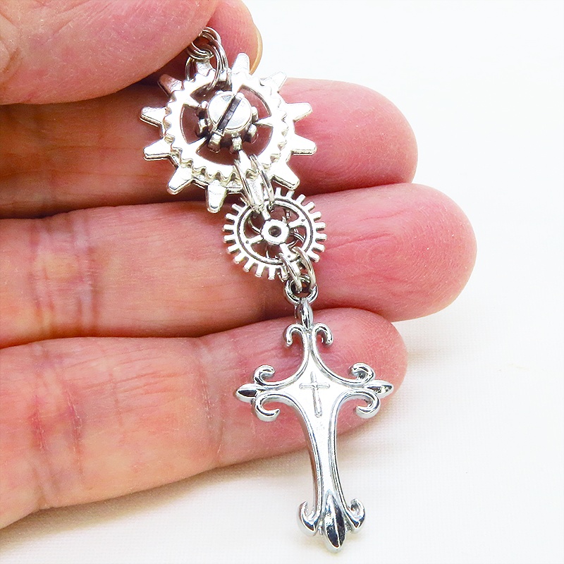 アンティークシルバー ロザリオと歯車を組合せたスリムなスチームパンク風ピアス サージカル可