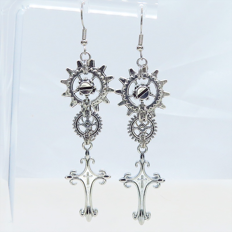 アンティークシルバー ロザリオと歯車を組合せたスリムなスチームパンク風ピアス サージカル可