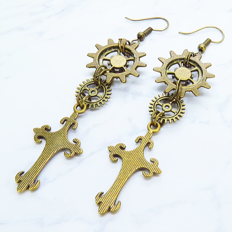 アンティークゴールド ロザリオと歯車を組合せたスリムなスチームパンク風ピアス