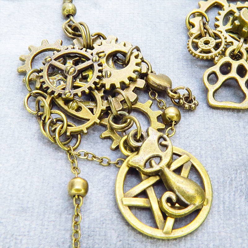 アンティークゴールド 猫と歯車と鍵の本格的多層多重アシンメトリーなスチームパンクチェーンピアス