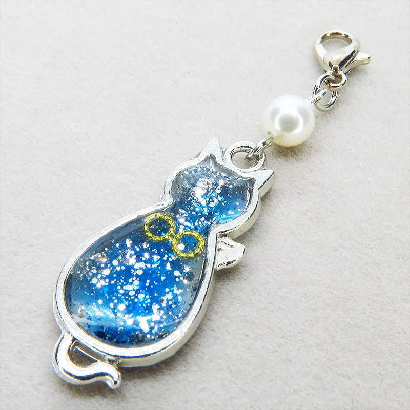 マスク・スマホチャーム シルバーカラー マリンブルー猫シルエットモチーフとスワロフスキーパール 金具変更可