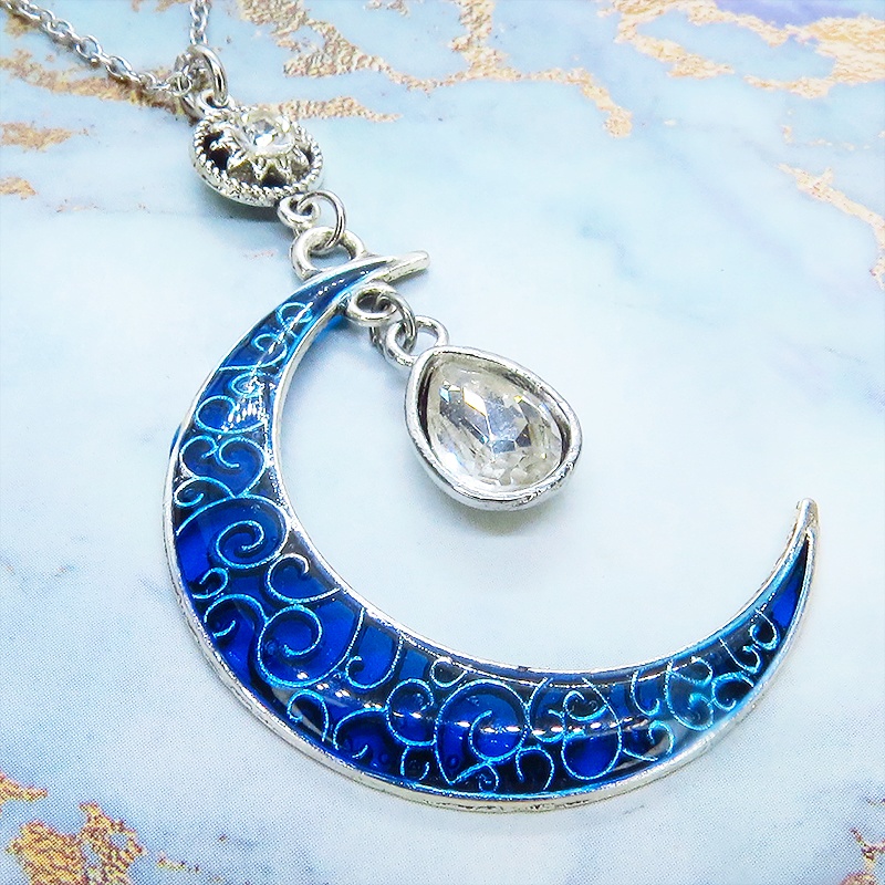 アンティークシルバー ブルームーン マリンブルーの三日月にティアドロップチャームのネックレス ラインストーン