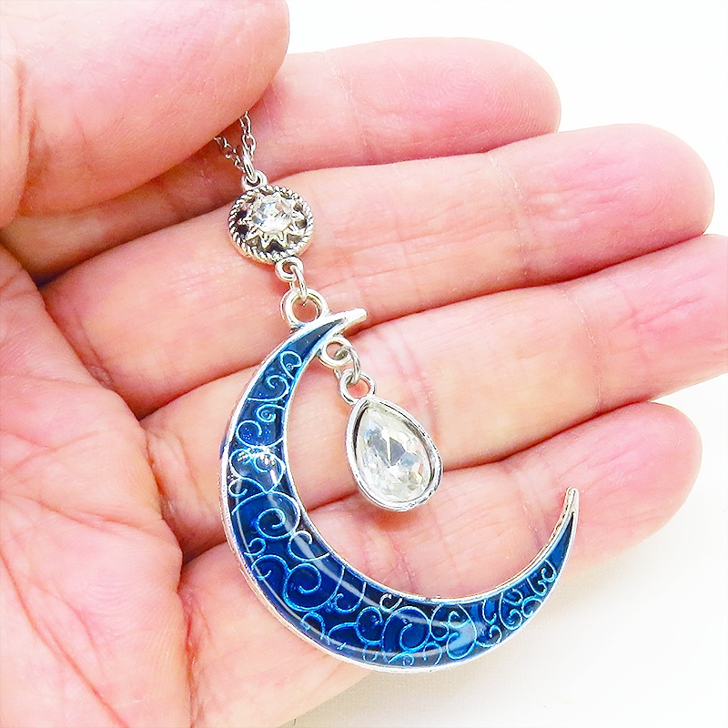 アンティークシルバー ブルームーン マリンブルーの三日月にティアドロップチャームのネックレス ラインストーン