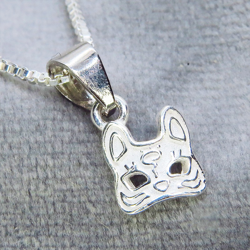 シルバー925 コンパクトな猫フェイスのペンダントネックレス アジャスター追加可