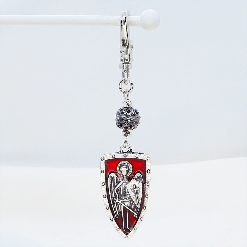アンティークシルバー クリムゾンカラーのゴシック調の紅い紋章に輝くキーホルダー ラインストーン 金具変更可