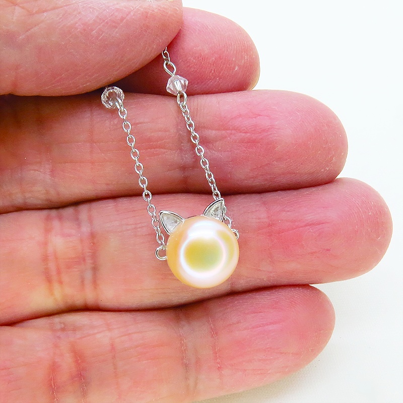 シルバー925 猫耳パールブレスレット 淡水パール(コーラルピンク)とスワロフスキーのブレスレット