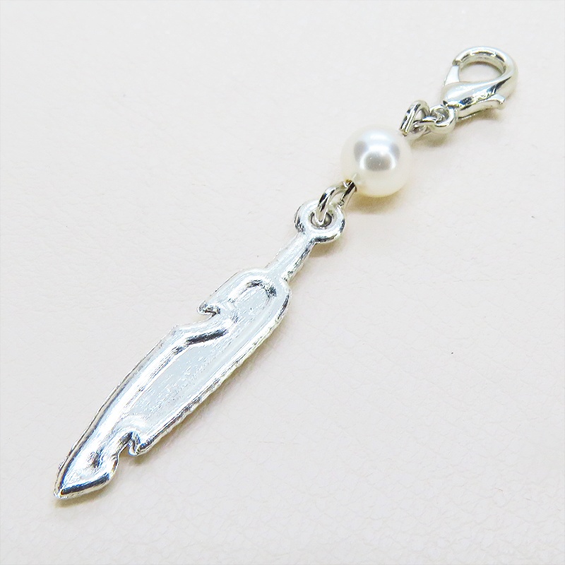 マスク・スマホチャーム シルバーカラー フェザーとスワロフスキーパールを組合せたスリムなチャーム 金具変更可