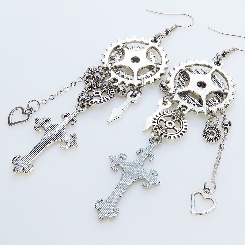 アンティークシルバー ロザリオと歯車の本格的スチームパンクピアス スワロフスキー・クリスタル チェーン サージカル可