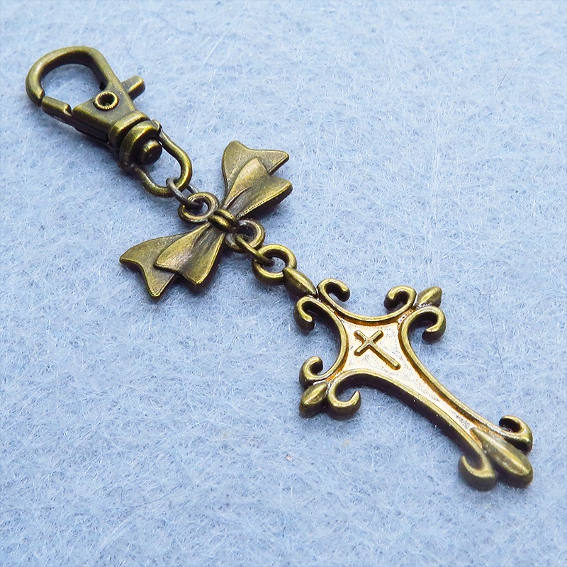 アンティークゴールド ゴシック調ロザリオとリボンのスリムなキーホルダー 金具変更可