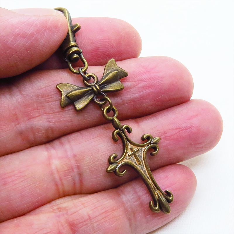 アンティークゴールド ゴシック調ロザリオとリボンのスリムなキーホルダー 金具変更可