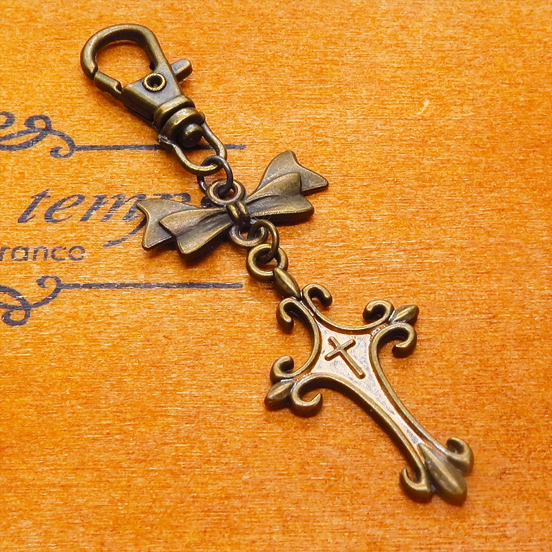 アンティークゴールド ゴシック調ロザリオとリボンのスリムなキーホルダー 金具変更可