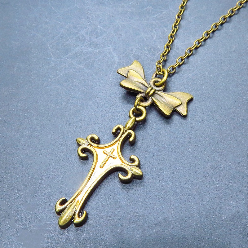 アンティークゴールド ゴシック調ロザリオとリボンのスリムなネックレス 長さ調整可