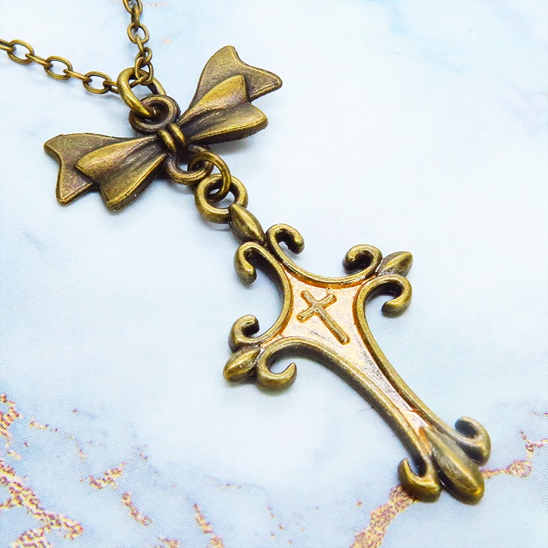 アンティークゴールド ゴシック調ロザリオとリボンのスリムなネックレス 長さ調整可