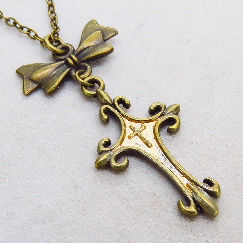 アンティークゴールド ゴシック調ロザリオとリボンのスリムなネックレス 長さ調整可