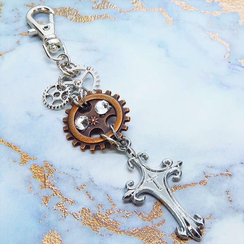 アンティークシルバー ロザリオと複数の歯車を組合せたスチームパンク風キーホルダー 金具変更可