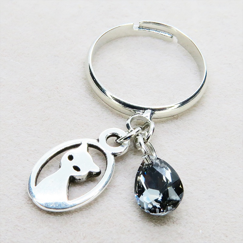 シルバーカラー 猫とスワロフスキーの大人可愛いリング ブラックダイヤモンド フリーサイズ