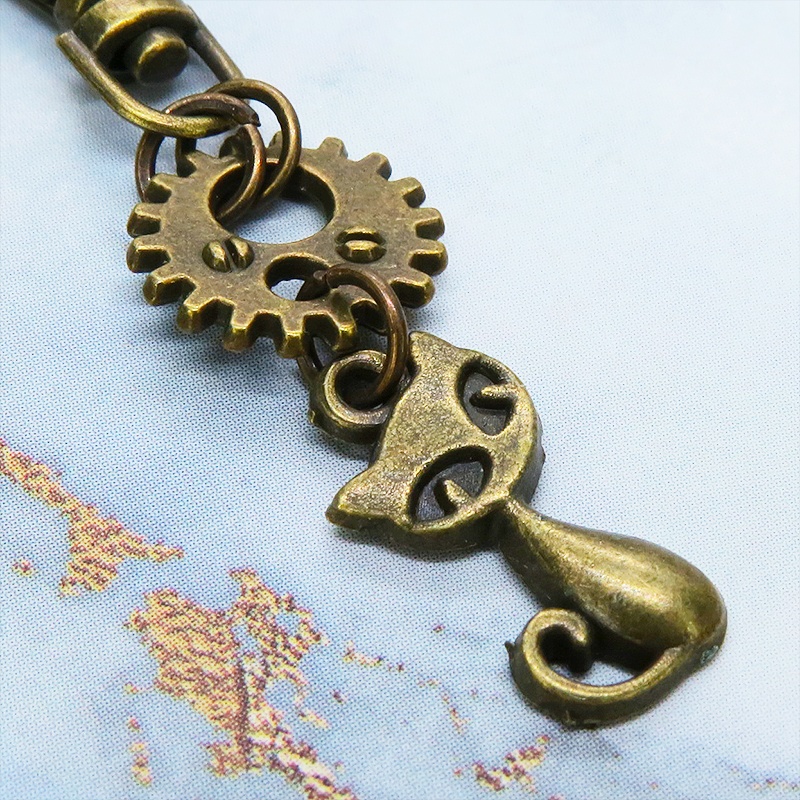 アンティークゴールド 猫と歯車・ギアを組合せたコンパクトなキーホルダー 金具交換可