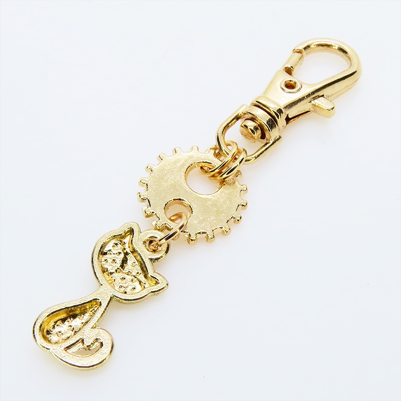 マットゴールドカラー 猫と歯車・ギアを組合せたコンパクトなキーホルダー 金具交換可