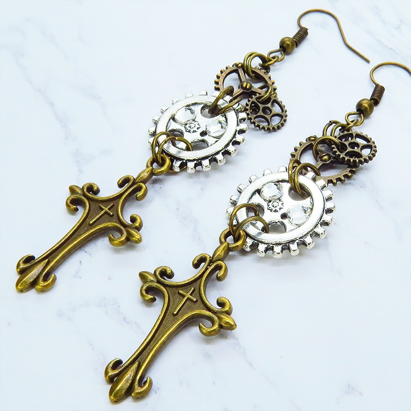 アンティークゴールド ロザリオと歯車を組合せたスリムなスチームパンクピアス アンティークシルバー