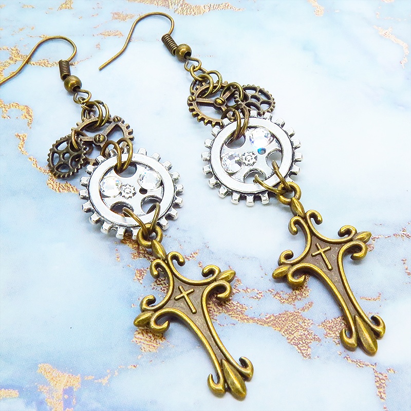 アンティークゴールド ロザリオと歯車を組合せたスリムなスチームパンクピアス アンティークシルバー
