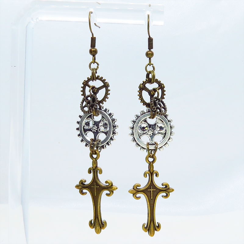 アンティークゴールド ロザリオと歯車を組合せたスリムなスチームパンクピアス アンティークシルバー